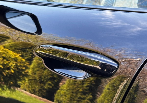 Porsche Macan cena 165800 przebieg: 63434, rok produkcji 2018 z Gąbin małe 631